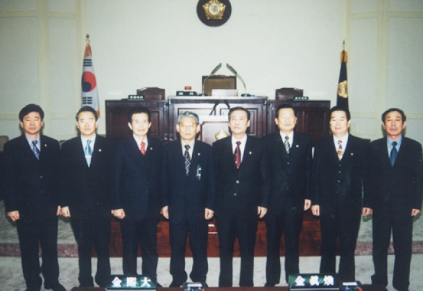 구.군 의장단 본회의장 방문(2003. 3. 7)