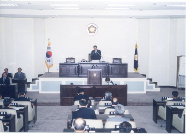 제 108회 제1차 정례회 의장님 개회사(2003. 7. 1)