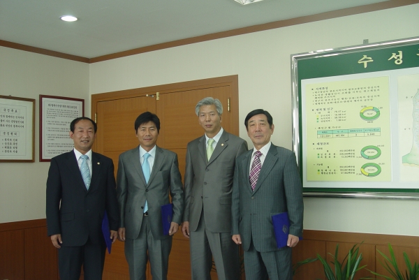 예산결산검사위원위촉기념촬영