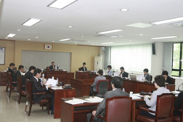 예산결산특별위원회(위원장최기원)