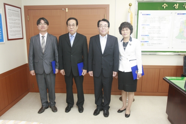 결산검사위원위촉장수여