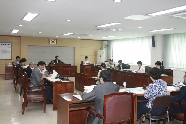 예산결산특별위원회(위원장김창문)