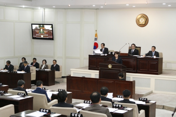 제2차정례회제2차본회의심사보고